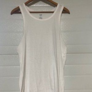 New Gap White Undershirts Pack of 2!
